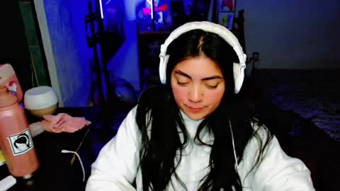 Snapshot of cuteambervi chatting on 01/29/25, 12:12 Princess Amber online show from 01/29/25, 12:12