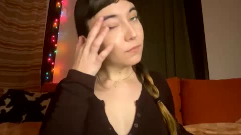 Rose 3 Cute Balloons online show from 01/05/25, 09:47