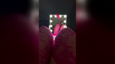 cutebananas online show from 06/01/26, 08:16