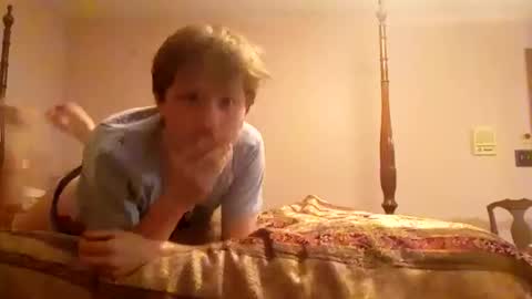 cuteboii29 online show from 02/13/25, 04:00