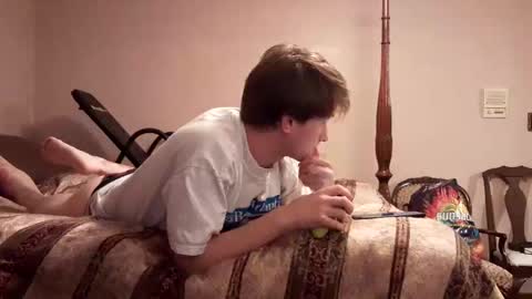 cuteboii29 online show from 02/22/25, 03:01