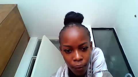 Snapshot of cutecherie chatting on 06/09/26, 09:54 cutecherie online show from 06/09/26, 09:54