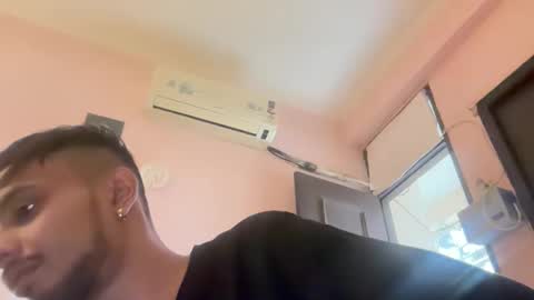 Snapshot of cutedickboii chatting on 12/14/25, 10:53 cutedickboii online show from 12/14/25, 10:53