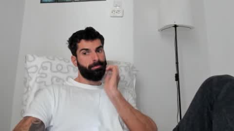 cuteeboy online show from 11/17/25, 09:04