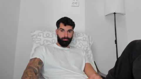 cuteeboy online show from 11/25/25, 08:14