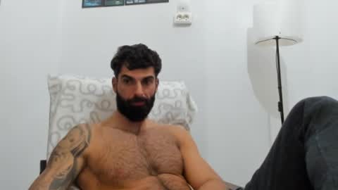 cuteeboy online show from 12/13/25, 09:31