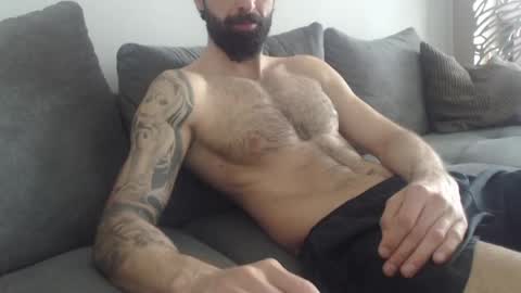 cuteeboy online show from 04/17/26, 06:27