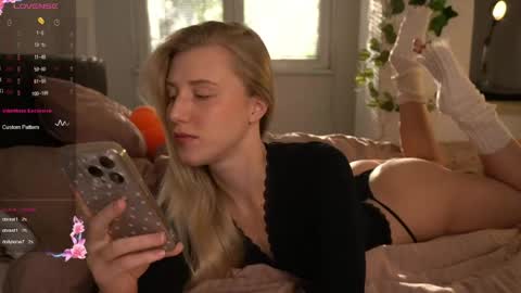 Alina online show from 04/12/26, 04:01