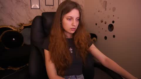 Snapshot of cuteefoxy chatting on 06/15/26, 12:51 Foxy online show from 06/15/26, 12:51