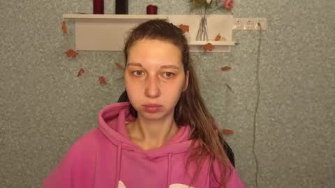 Snapshot of cuteellii chatting on 11/24/25, 05:29 Elli online show from 11/24/25, 05:29