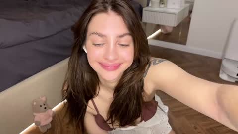 Elsa online show from 01/06/25, 07:52