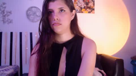 haome online show from 12/18/25, 08:59