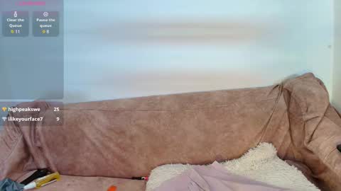 tell me jess   online show from 02/25/26, 05:28