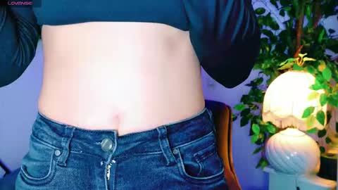 Snapshot of cuteness__girl chatting on 10/28/25, 07:01 cuteness__girl online show from 10/28/25, 07:01