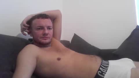 cutescottishlad online show from 10/09/25, 02:26