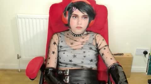 cutest_princess online show from 04/25/26, 09:56