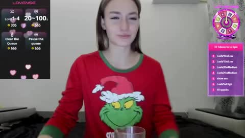 Snapshot of cutestdemon chatting on 12/25/24, 03:40 Im saving up to fix my favorite car online show from 12/25/24, 03:40