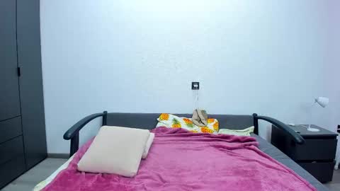 cutettbqwzuyt online show from 01/09/26, 12:30