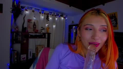 cuteweed420 online show from 01/01/25, 12:11