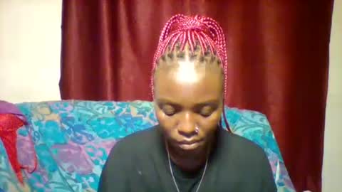 Snapshot of cutey_lunar chatting on 01/29/25, 10:11 cutey_lunar online show from 01/29/25, 10:11