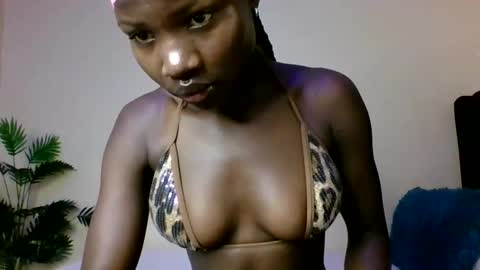 cutey_mara online show from 04/04/26, 06:00