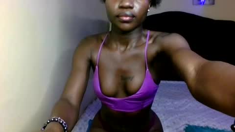 cutey_mara online show from 07/04/26, 04:51