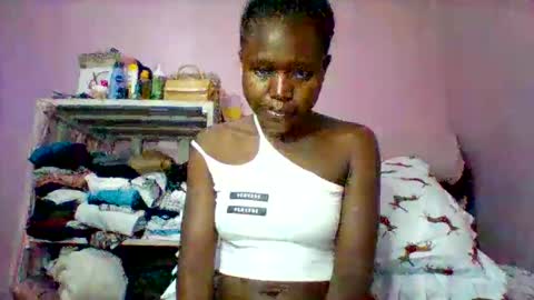 cutezola online show from 09/20/25, 05:19