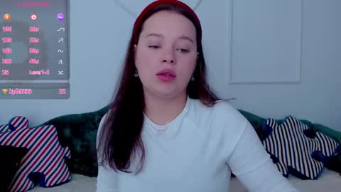 Snapshot of cutie__cutiee_ chatting on 09/28/25, 02:28 Nika online show from 09/28/25, 02:28