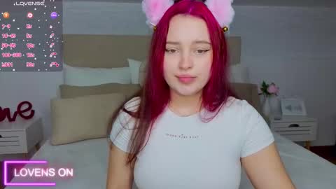 Snapshot of cutie__cutiee_ chatting on 11/12/25, 07:53 Nika online show from 11/12/25, 07:53