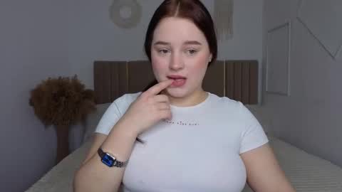 Snapshot of cutie__cutiee_ chatting on 02/07/26, 01:59 Nika online show from 02/07/26, 01:59