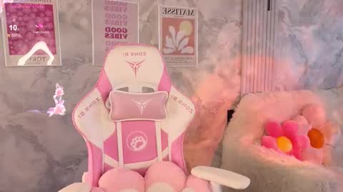 HelloMy name Eva online show from 02/03/26, 06:22