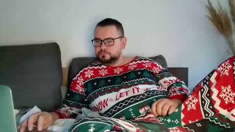 Ben hot video on page  online show from 01/15/26, 11:26