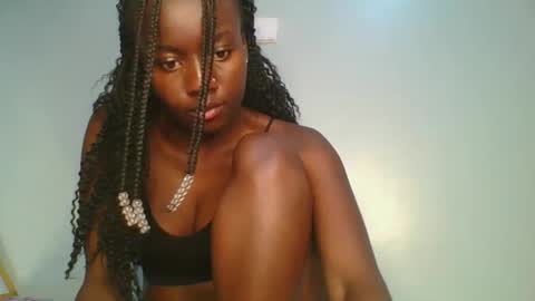 cutie_choco online show from 11/10/25, 05:56