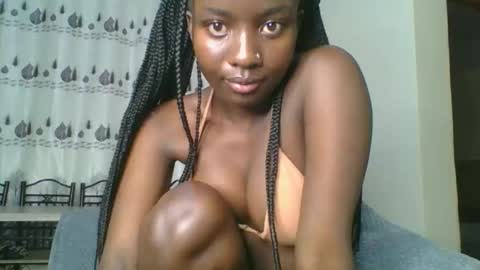 cutie_choco online show from 04/17/26, 06:22