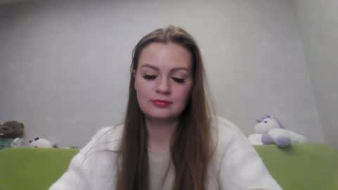 Snapshot of cutie_klo_ chatting on 03/02/25, 05:12 Chloe online show from 03/02/25, 05:12