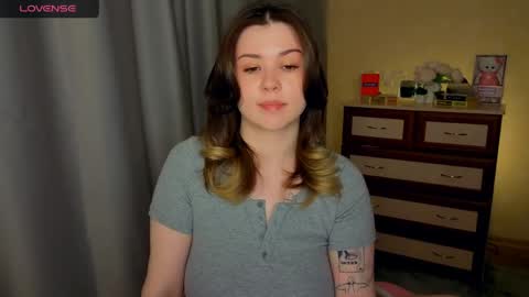 mili online show from 04/19/26, 12:04