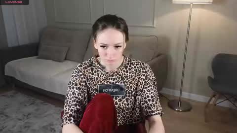 Snapshot of cutie_naughty_girl chatting on 02/02/26, 05:28 Kate online show from 02/02/26, 05:28