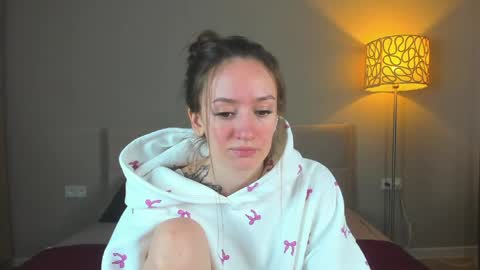 Kate online show from 05/16/26, 10:36
