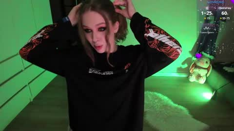 Kira online show from 04/02/26, 02:15