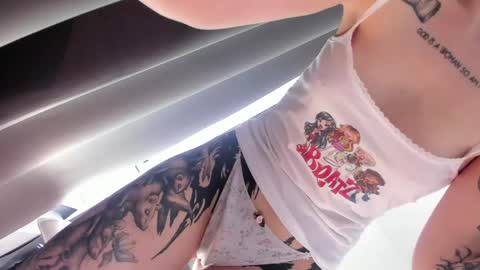 Kira online show from 05/05/26, 07:49