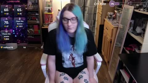 Snapshot of cutie_velvette chatting on 12/04/24, 10:41 Cutie Velvette online show from 12/04/24, 10:41