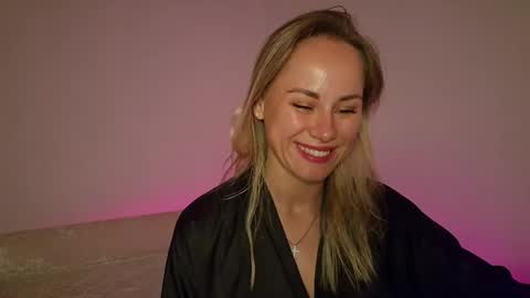 cutie_xoxo_ online show from 06/07/26, 08:12