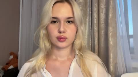 Chloe online show from 06/03/26, 03:28