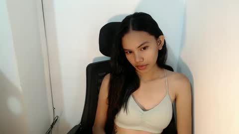 cutiee_lily2 online show from 05/31/26, 01:25