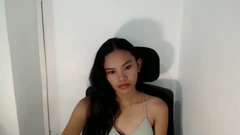 cutiee_lily2 online show from 06/01/26, 01:18