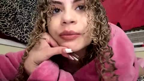 cutiekaylee online show from 12/19/25, 03:02
