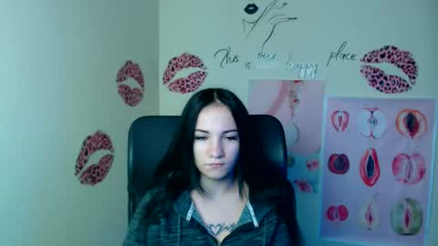 Emma online show from 05/11/26, 05:57
