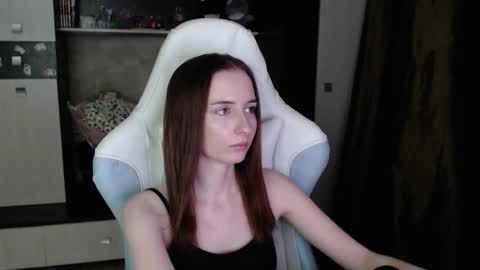 Cutti Crystal online show from 10/29/25, 07:04