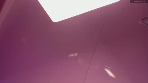 Laura online show from 03/31/26, 11:10