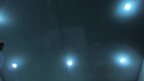 Laura online show from 04/09/26, 11:04